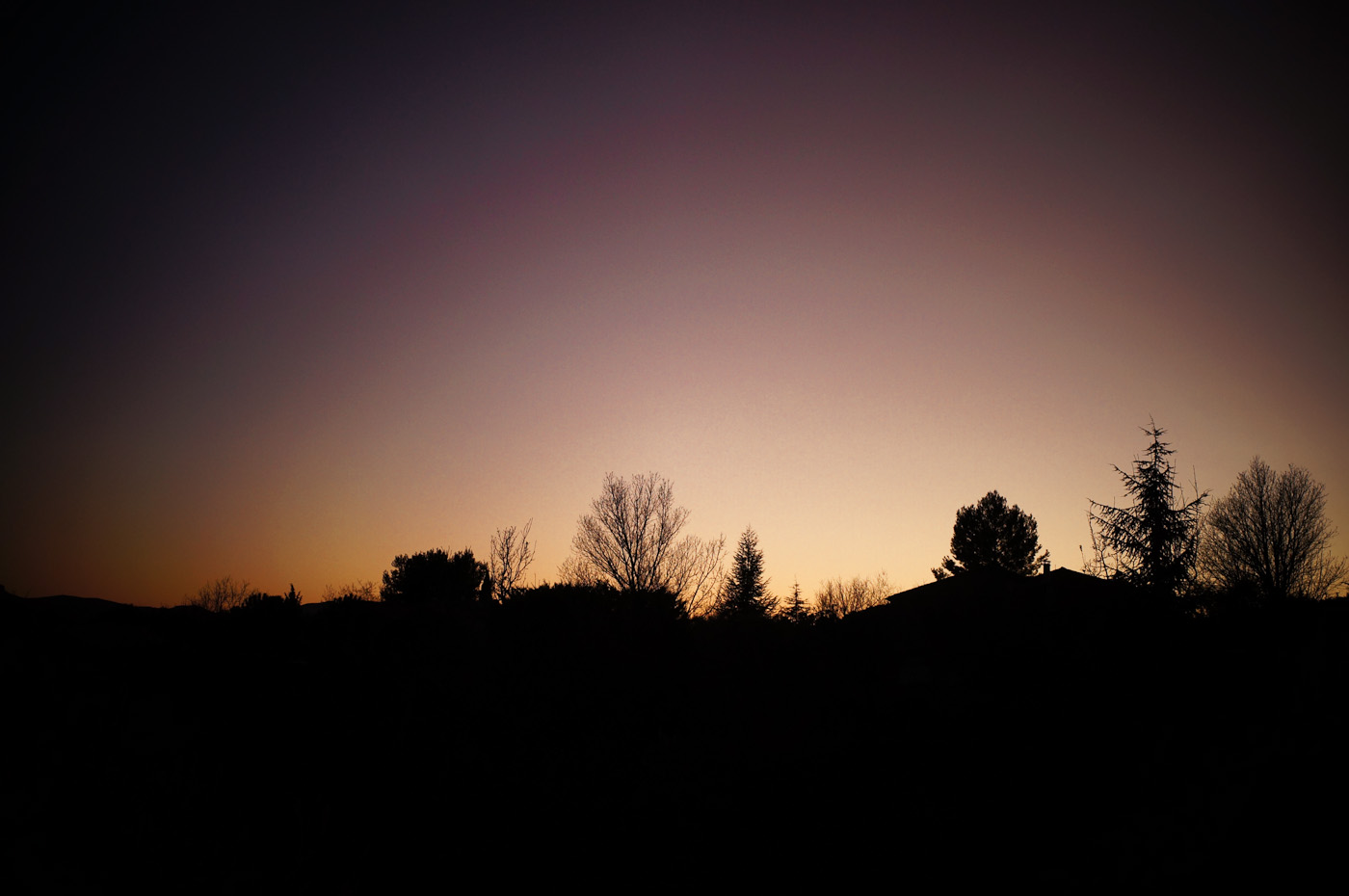 A magenta sunset accentuated by the Toy Cameramode on the Sony NEX-5N. Imaged with the Elmarit-M 90/2.8 Leica lens
