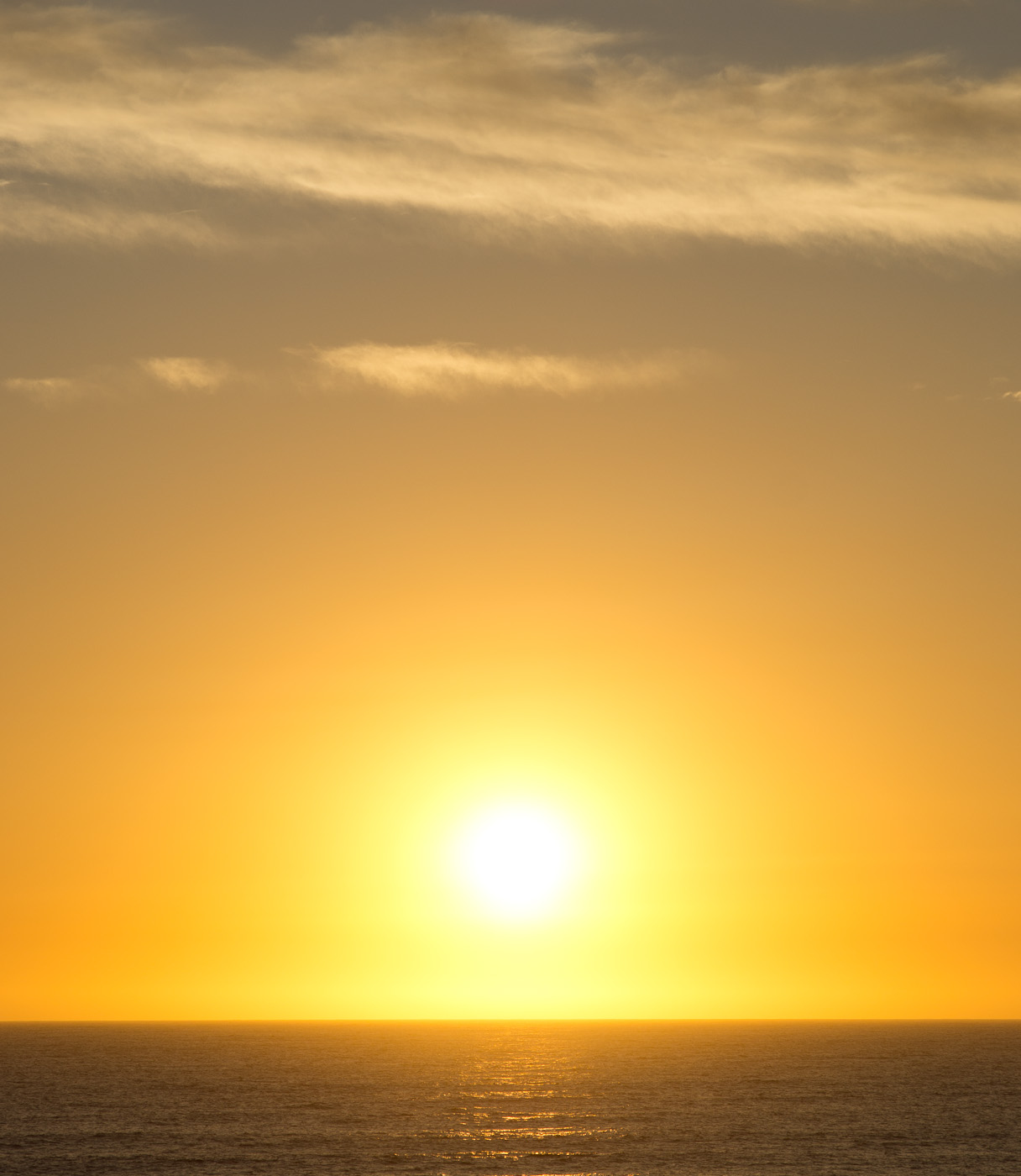 The Sun sets over the Indian Ocean in Western Australia. SOny NEX-5n and Leica Elmarit-M 90